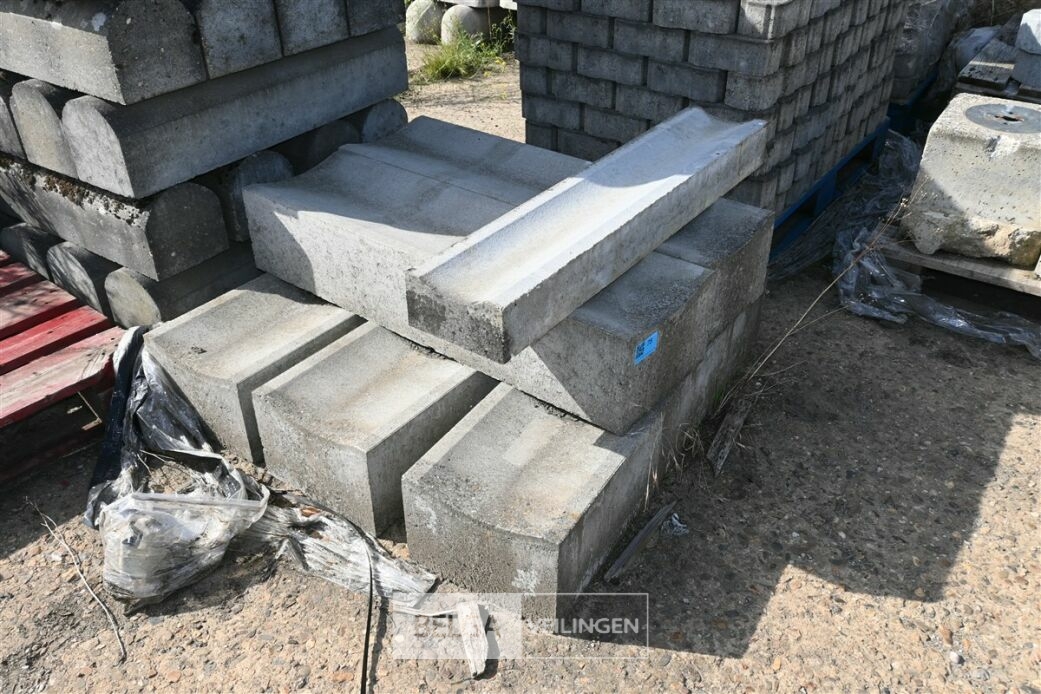 ± 7 diverse betonnen goten – foto 2 – kavel bij Belga Veilingen