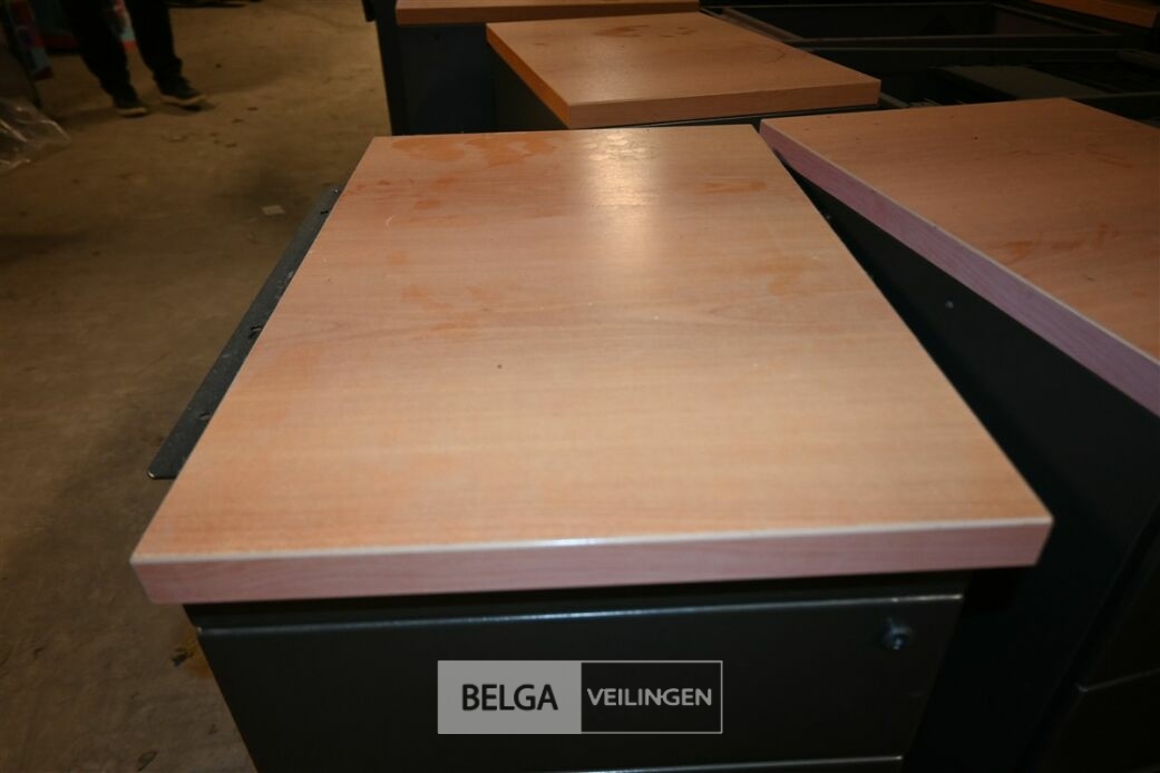 Partij ladeblokken – foto 5 – kavel bij Belga Veilingen