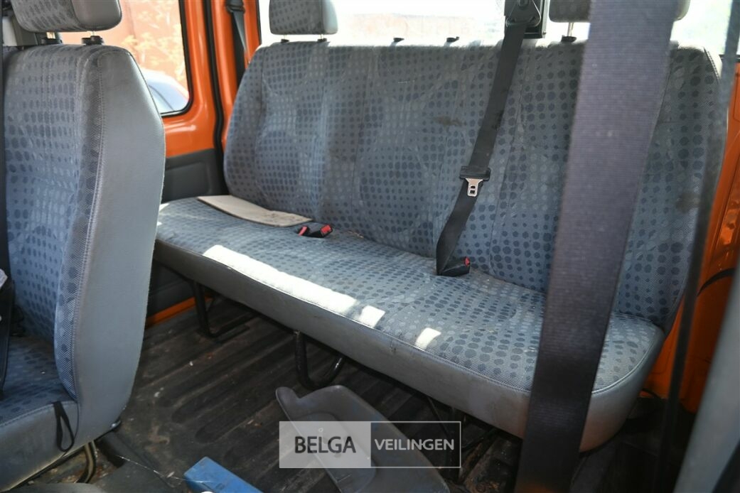Lichte vracht FORD Transit (voor onderdelen) – foto 15 – kavel bij Belga Veilingen