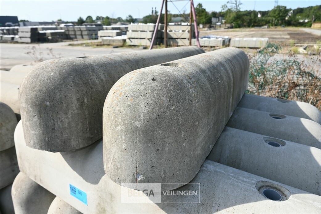 ± 26 Biggenruggen – foto 4 – kavel bij Belga Veilingen