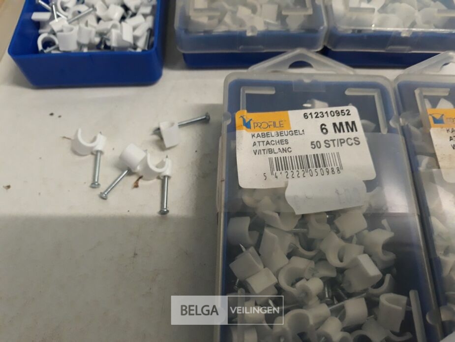 5 x Nagelklemmen wit 6 mm 50 stuks – foto 3 – kavel bij Belga Veilingen, Oudsbergen