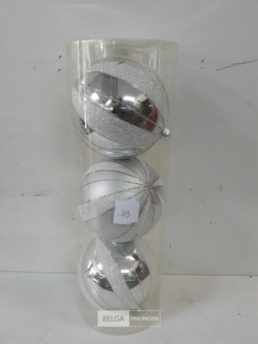 1 x Kerstballen pvc 3 stuks zilver XXL – foto 3 – kavel bij Belga Veilingen, Oudsbergen