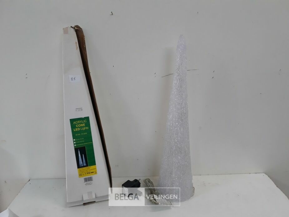 1 x Kerstkegel 60 cm LED verlichting – foto 2 – kavel bij Belga Veilingen, Oudsbergen