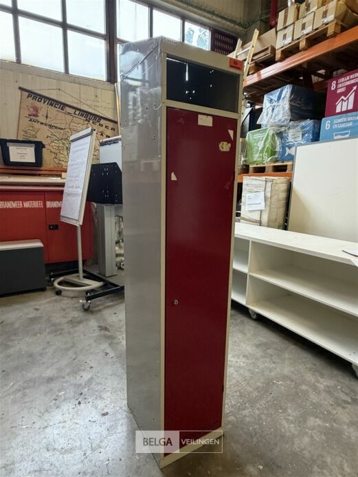 1x Locker – foto 3 – kavel bij Belga Veilingen
