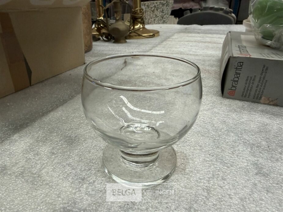 ± 40 Amuse glaasjes – foto 5 – kavel bij Belga Veilingen, Lummen