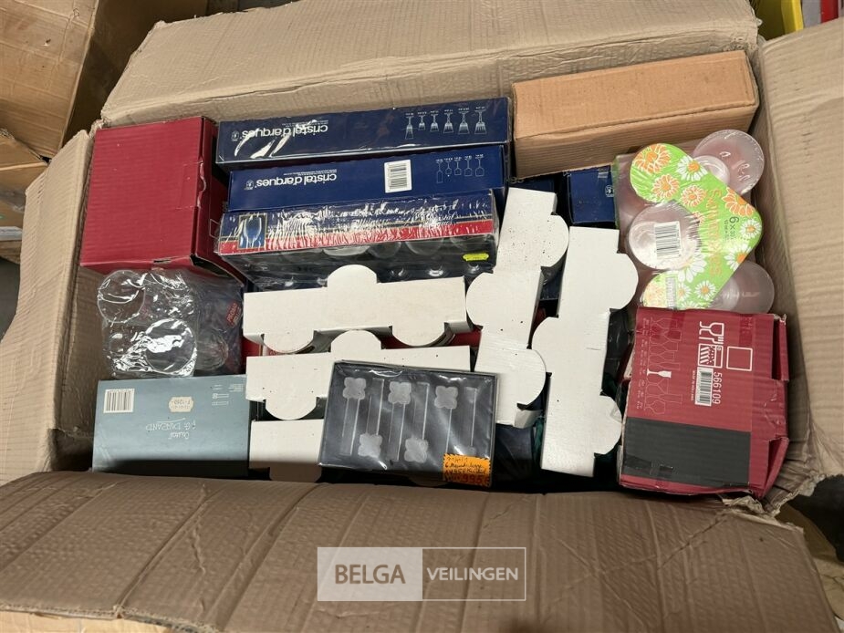 Grote partij diverse glazen – foto 2 – kavel bij Belga Veilingen, Lummen