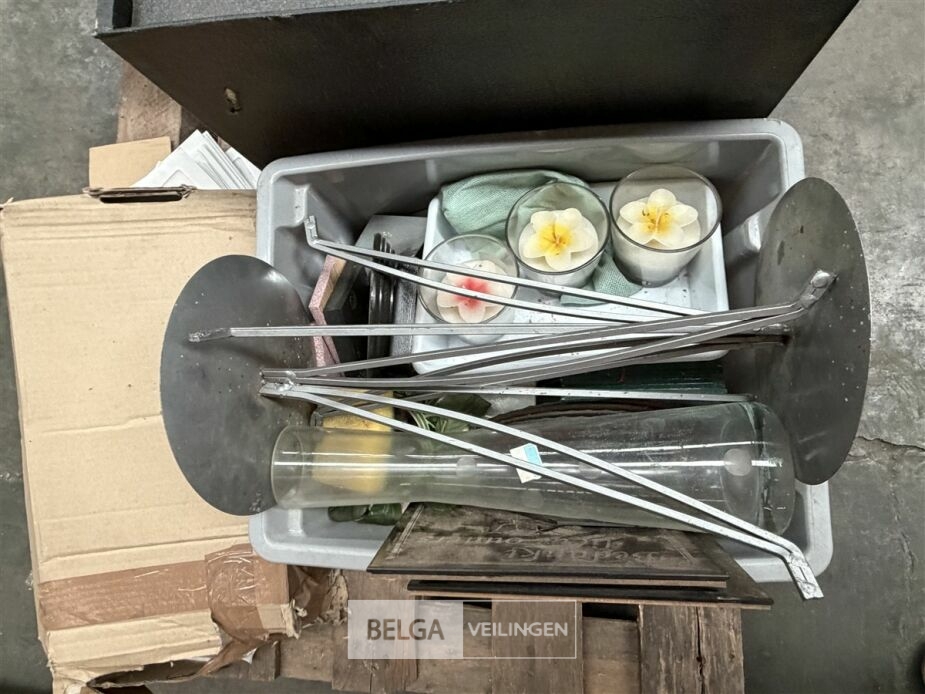 Pallet divers – foto 5 – kavel bij Belga Veilingen, Lummen