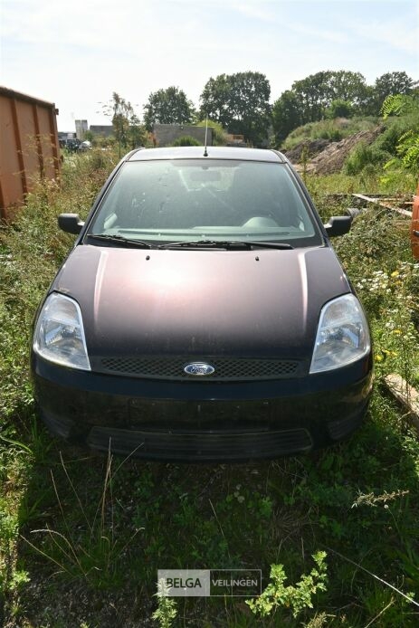 Personenwagen FORD Fiesta – foto 9 – kavel bij Belga Veilingen