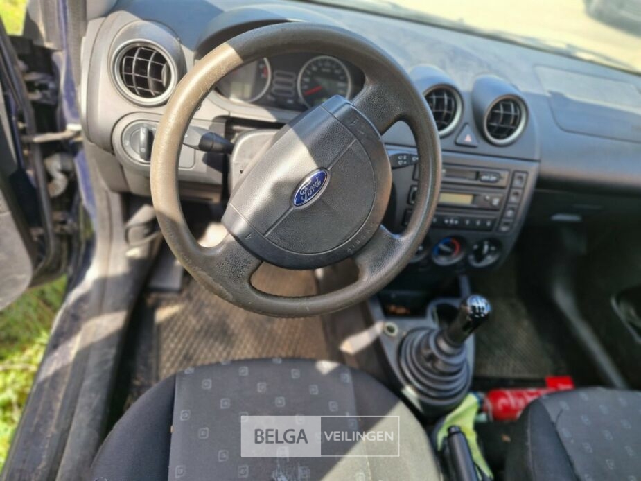 Personenwagen FORD Fiesta – foto 13 – kavel bij Belga Veilingen