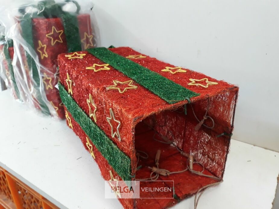 1 x Kerstcadeau met verlichting set 3-delig – foto 3 – kavel bij Belga Veilingen, Oudsbergen