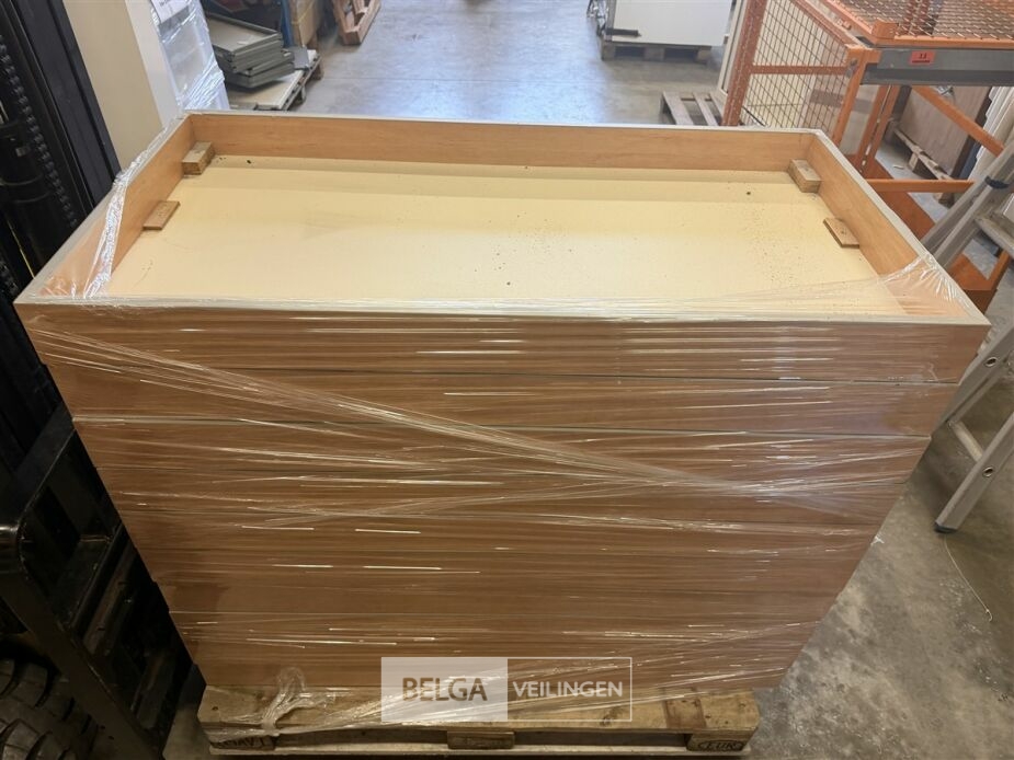 13x Houten bakken – foto 5 – kavel bij Belga Veilingen