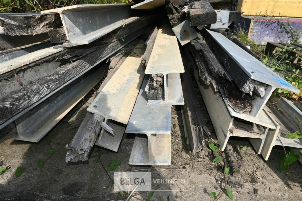 ± 18 Galva poutrellen – foto 4 – kavel bij Belga Veilingen