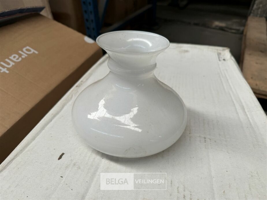Pallet varia – foto 6 – kavel bij Belga Veilingen, Lummen