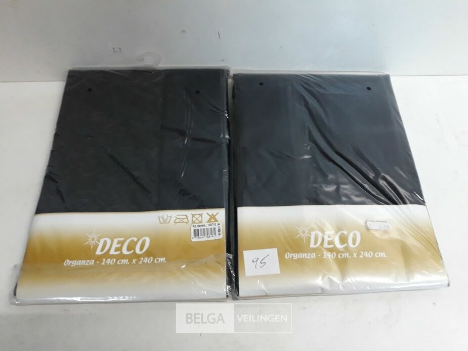 2 x Decostof zwart 140x240 cm – foto 2 – kavel bij Belga Veilingen, Oudsbergen