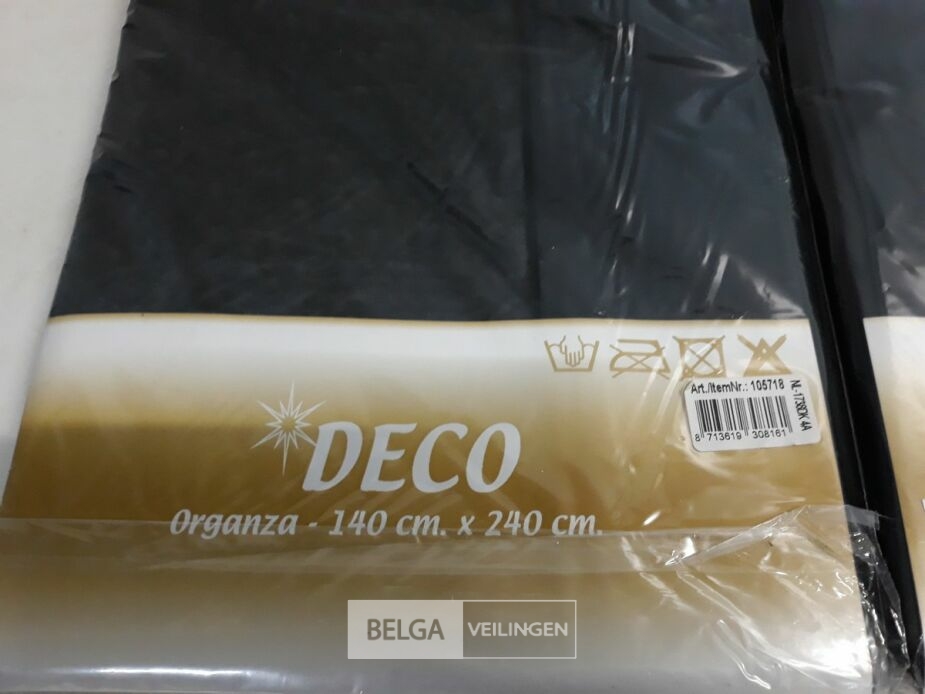 2 x Decostof zwart 140x240 cm – foto 4 – kavel bij Belga Veilingen, Oudsbergen