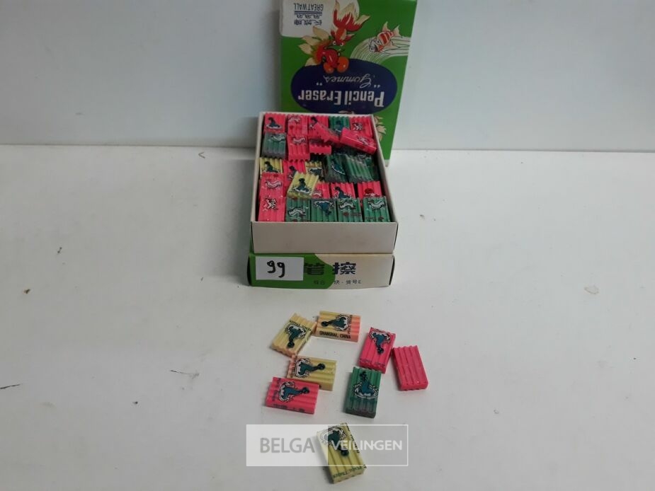 100 x Gom 3 cm – foto 2 – kavel bij Belga Veilingen, Oudsbergen